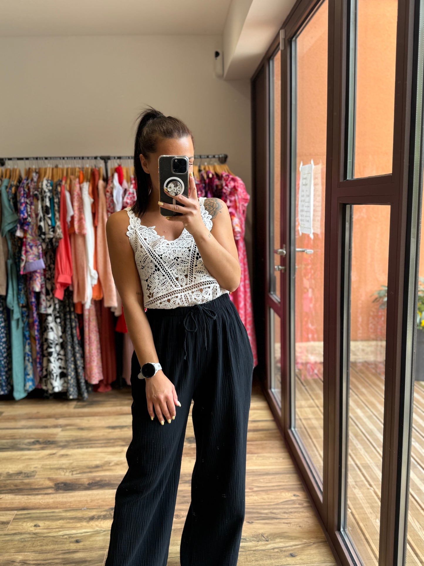 Top crochet blanc