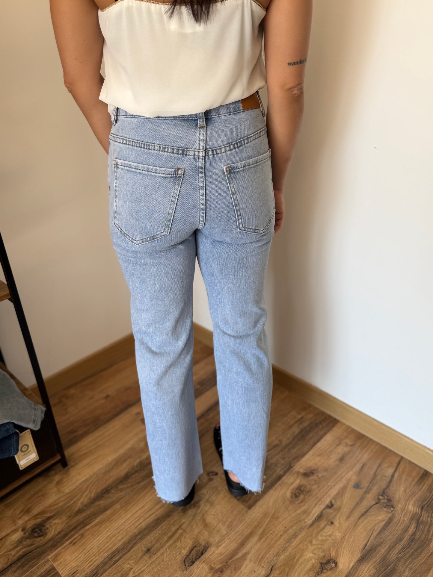 Jean Vivian bleu