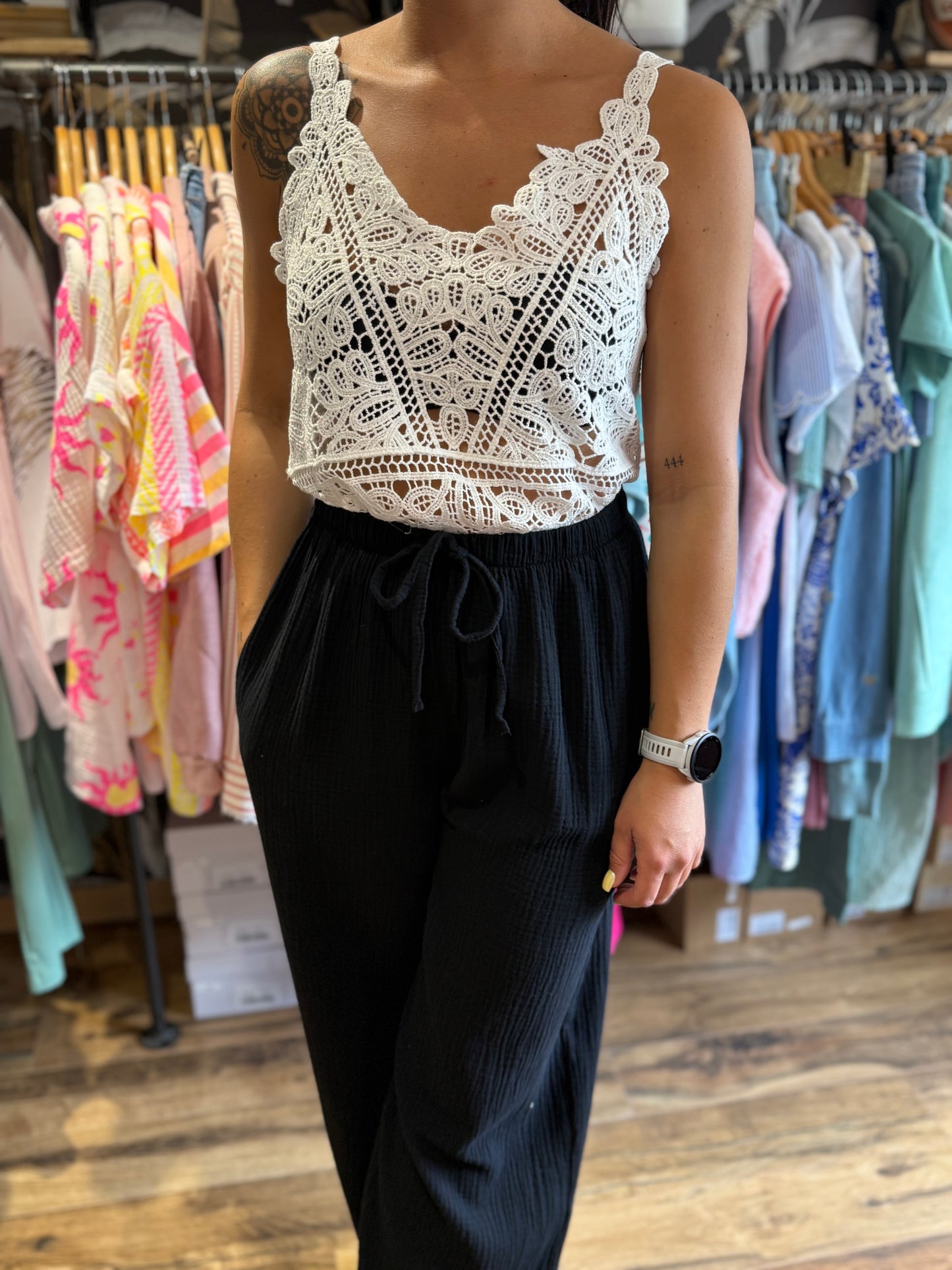 Top crochet blanc