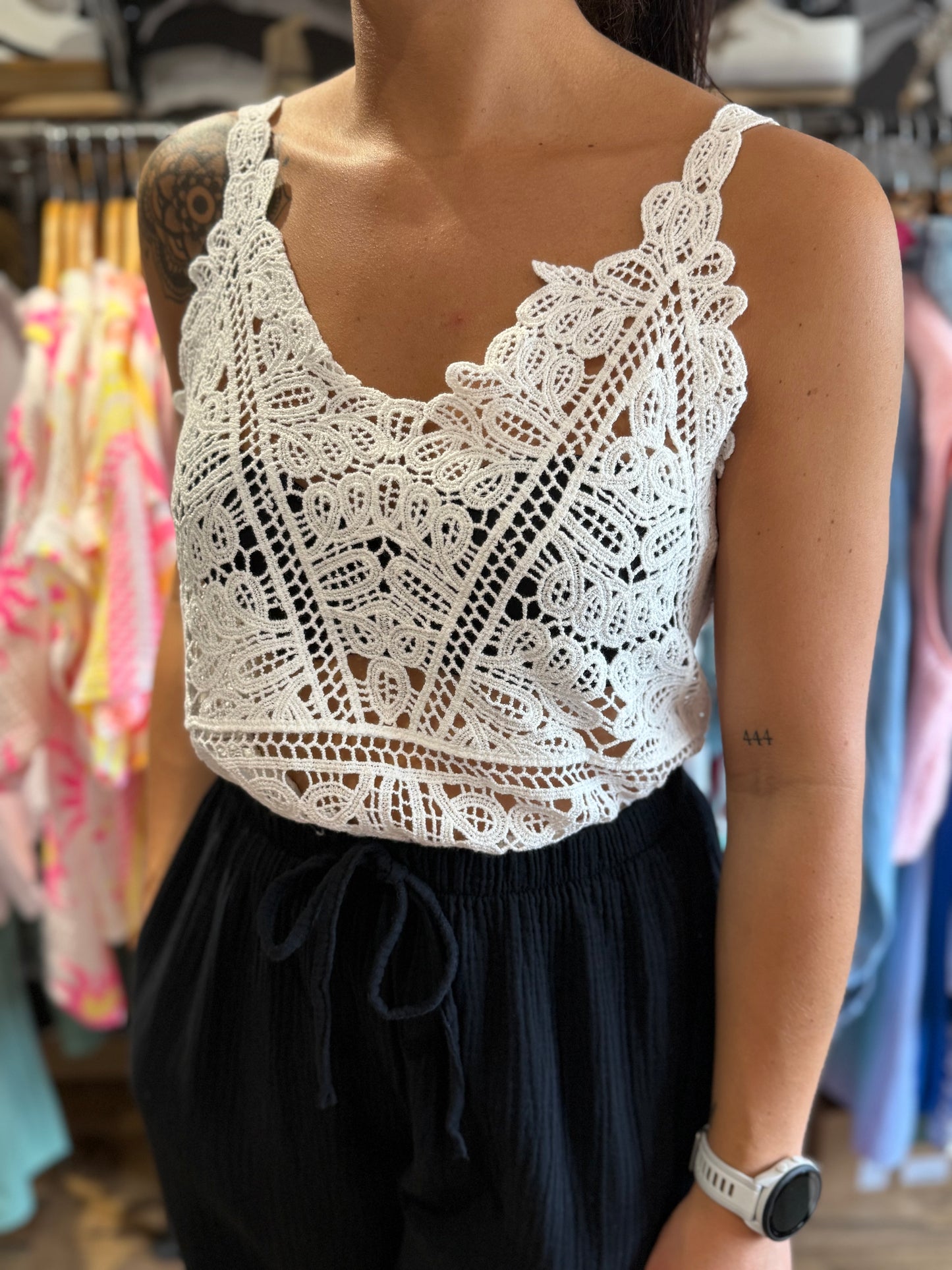 Top crochet blanc