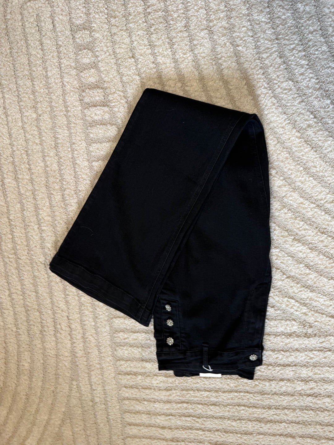 Jean flaire Lumea noir CURVY