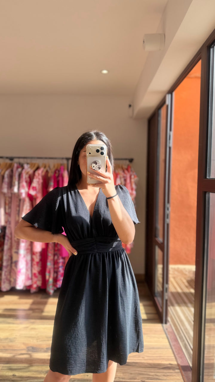 Robe courte Anail noir (PRÉCOMMANDE expédition 13 Mai