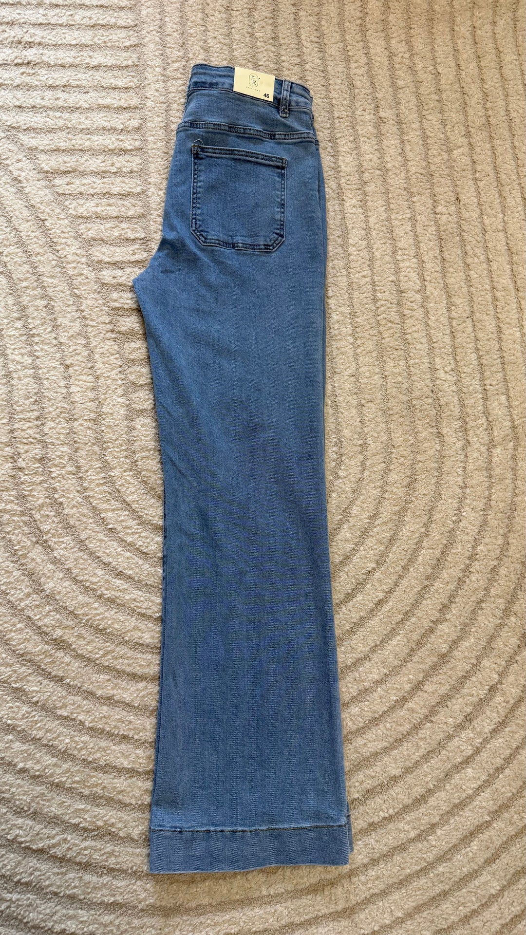 Jean Lili CURVY