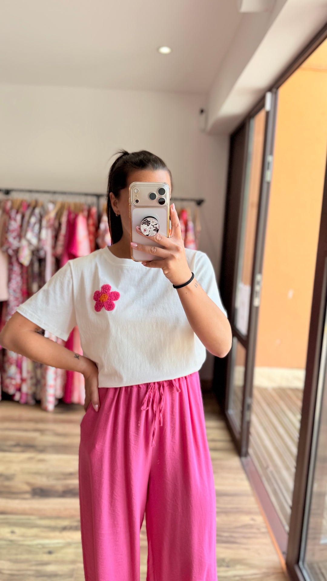 Teeshirt fleur blanc fushia