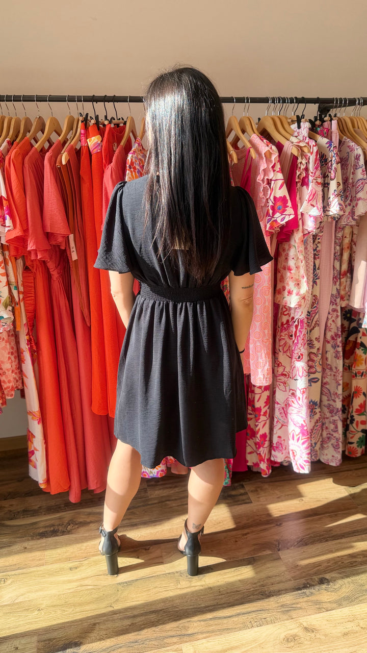 Robe courte Anail noir CURVY (PRÉCOMMANDE EXPÉDITION 28/05)