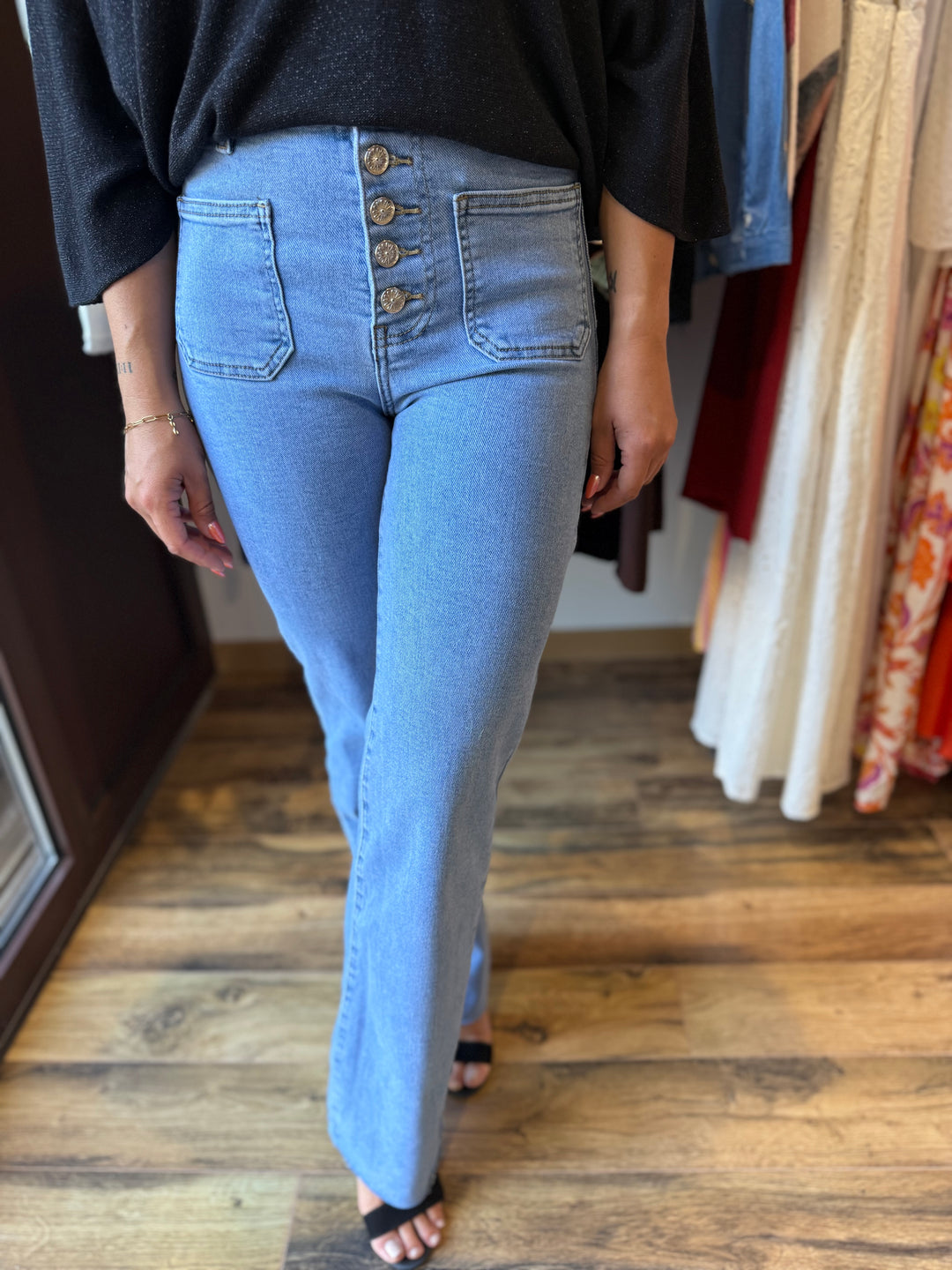 Jean Wild leg