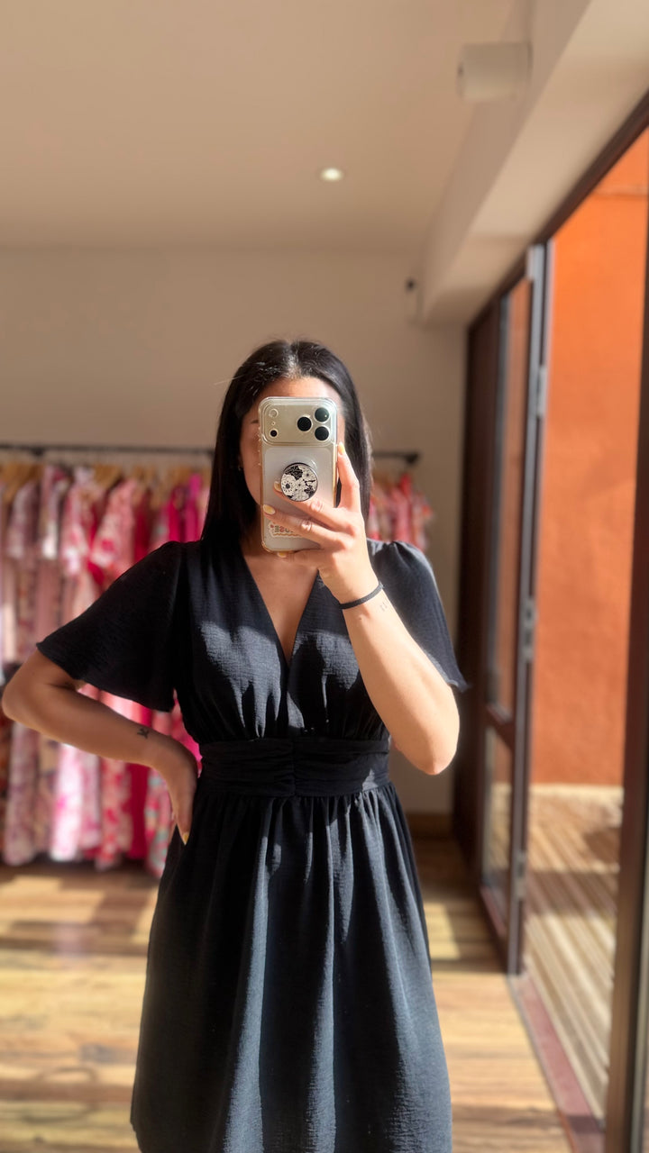 Robe courte Anail noir (PRÉCOMMANDE expédition 13 Mai