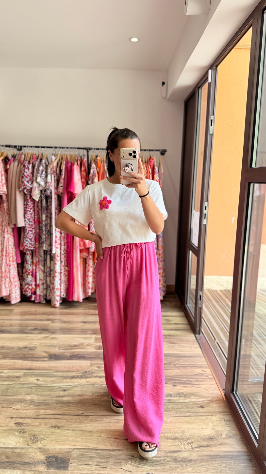 Teeshirt fleur blanc fushia