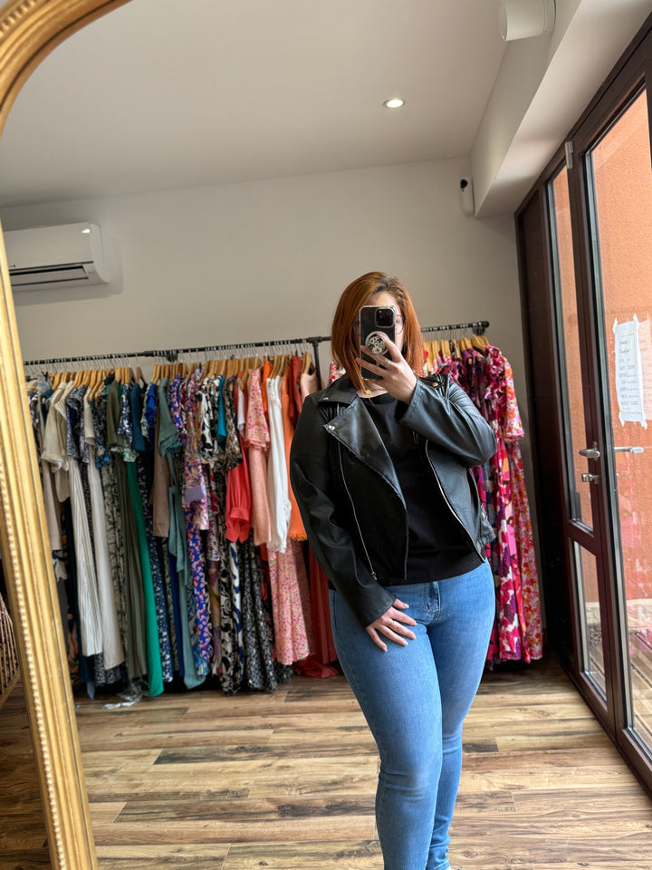 Veste simili Curvy