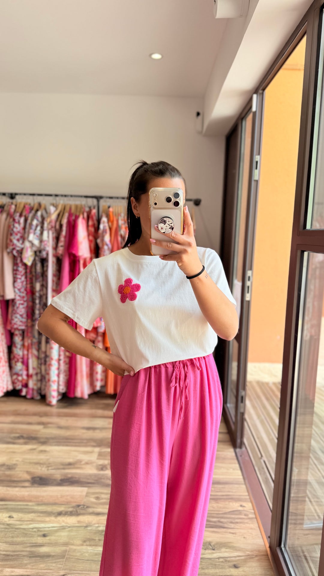 Teeshirt fleur blanc fushia