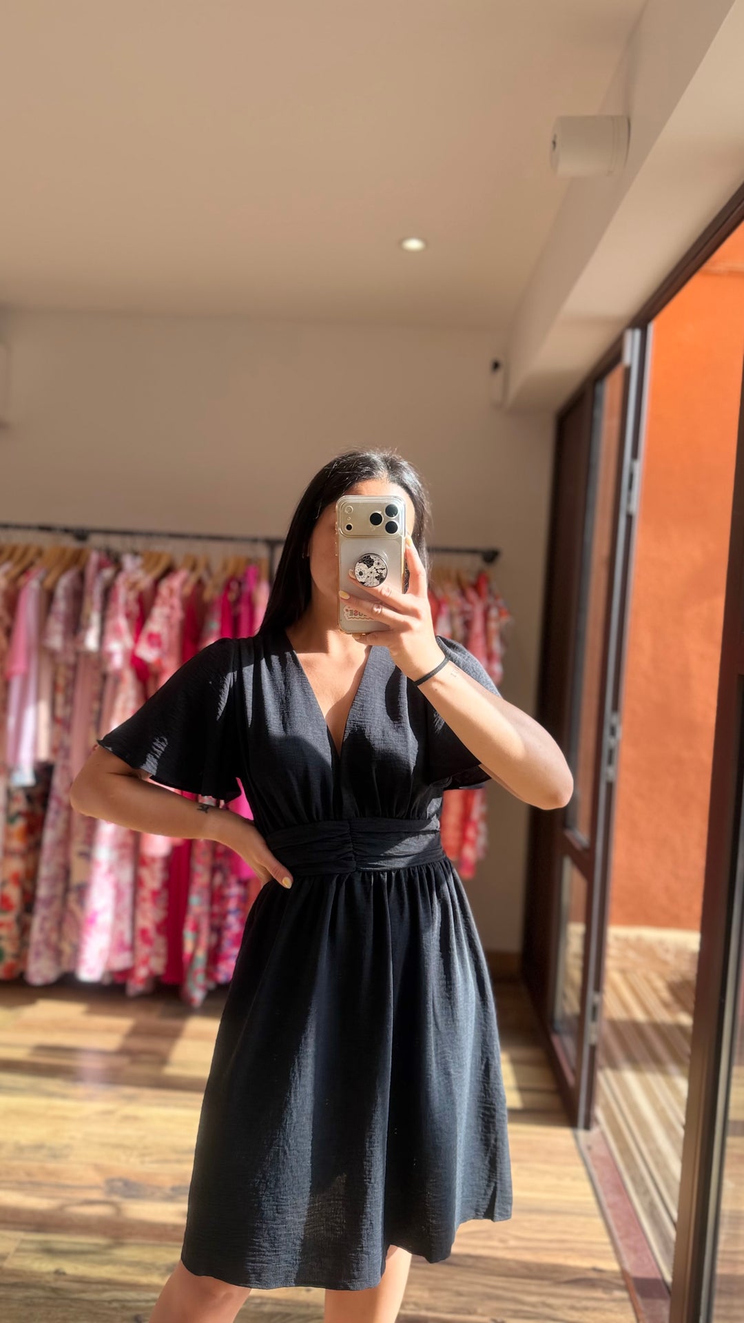 Robe courte Anail noir CURVY (PRÉCOMMANDE EXPÉDITION 28/05)