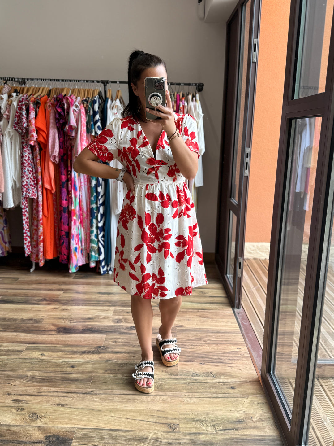 Robe Gladys
