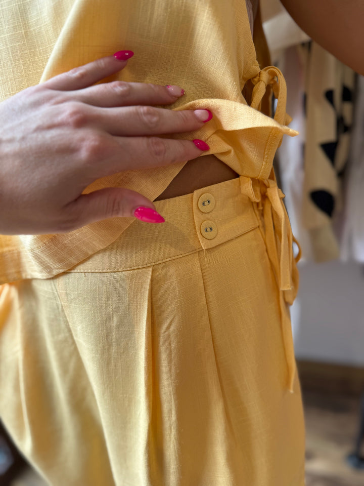 Short jaune Leonore