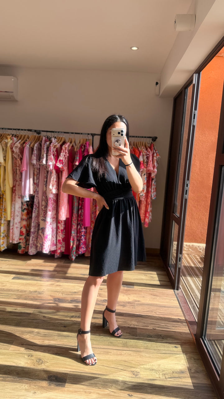 Robe courte Anail noir (PRÉCOMMANDE expédition 13 Mai