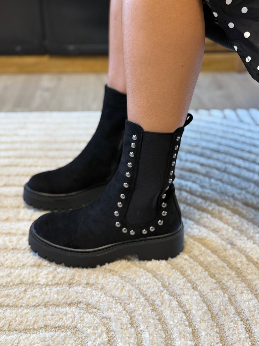 Bottines noir clou