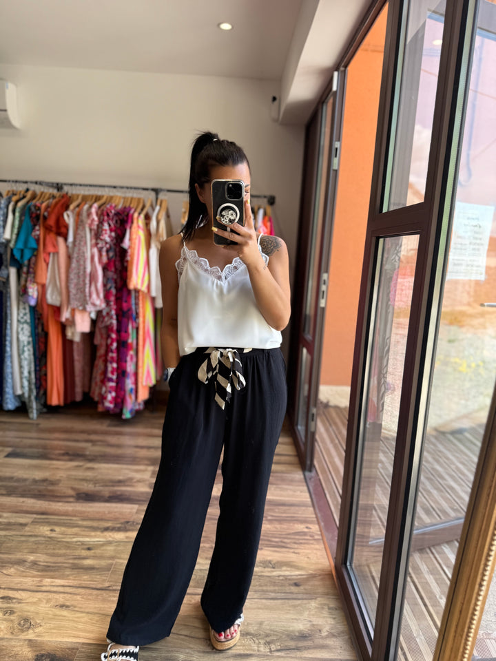 Pantalon Wilma noir CURVY (PRÉCOMMANDE expédition autour du 5 mai)
