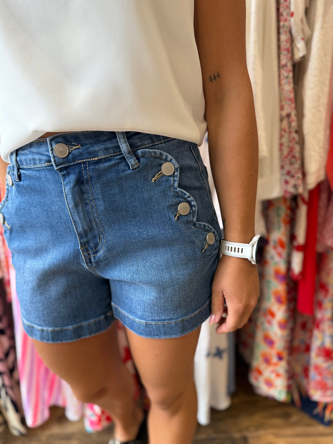 Short Valine