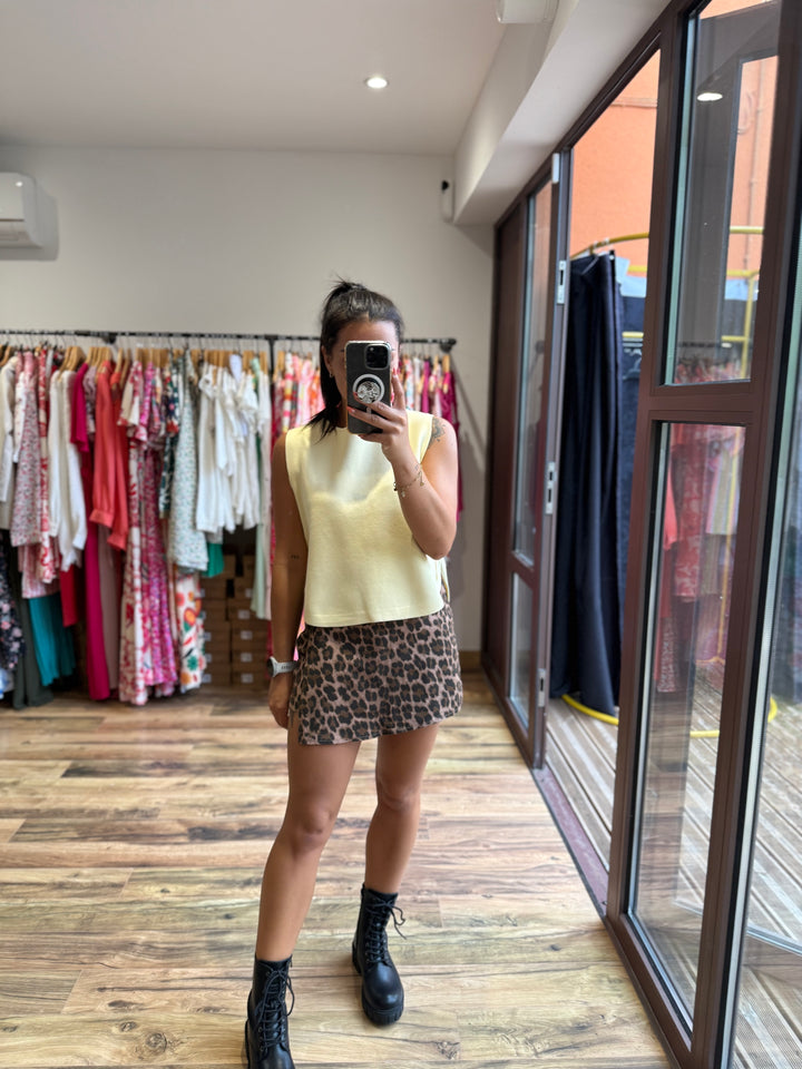 Jupe short léopard