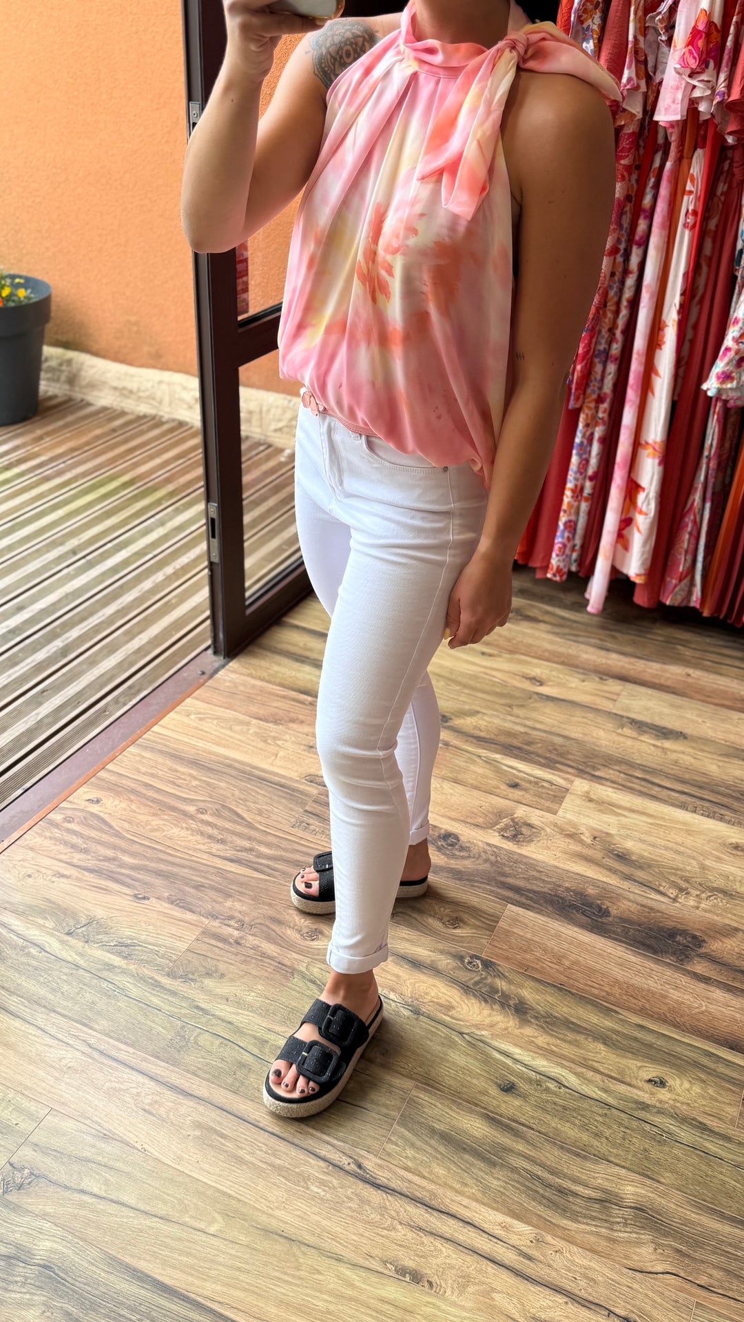 Top Zalia rose