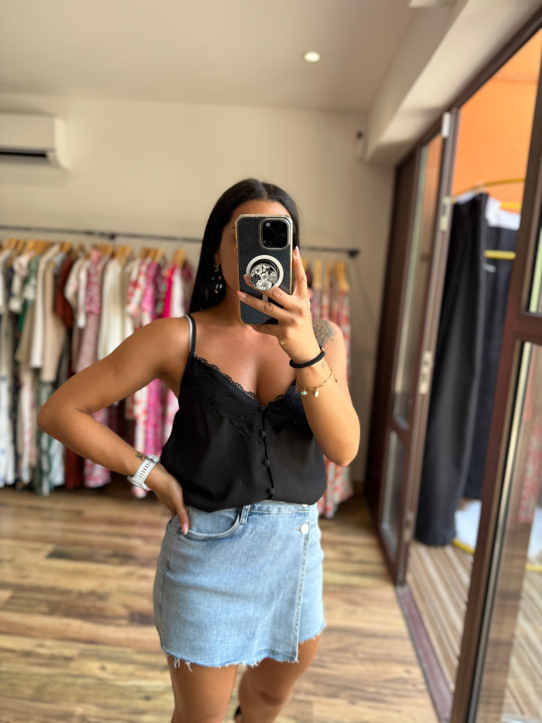 Top Ugo noir